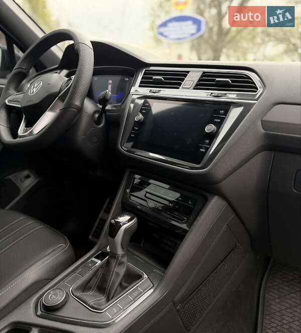 Внедорожник / Кроссовер Volkswagen Tiguan 2023 в Запорожье