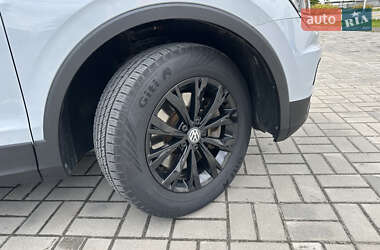 Позашляховик / Кросовер Volkswagen Tiguan 2018 в 
