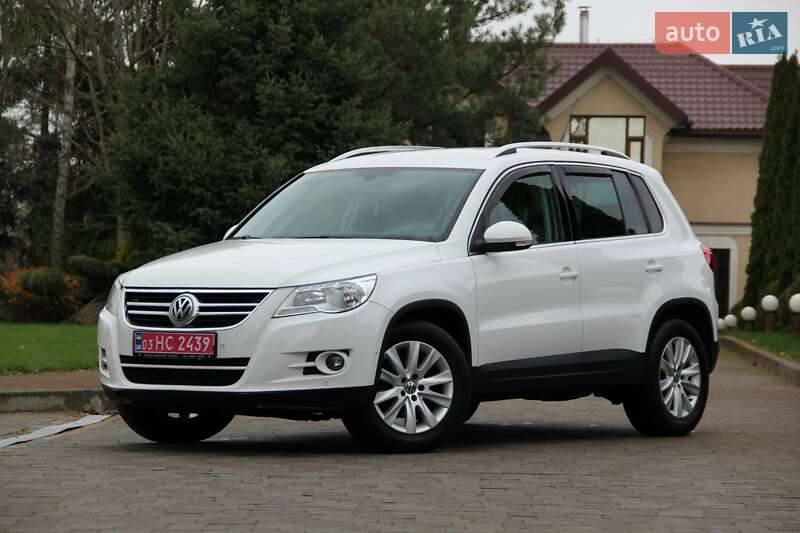 Позашляховик / Кросовер Volkswagen Tiguan 2010 в Сарнах