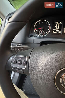 Внедорожник / Кроссовер Volkswagen Tiguan 2016 в 