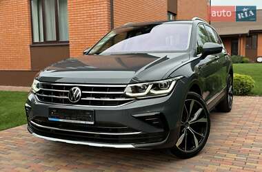 Позашляховик / Кросовер Volkswagen Tiguan 2021 в Києві