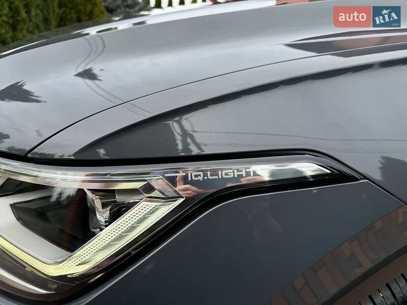 Позашляховик / Кросовер Volkswagen Tiguan 2021 в Києві