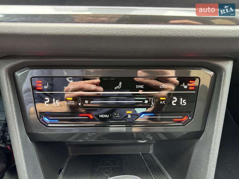 Позашляховик / Кросовер Volkswagen Tiguan 2021 в Києві