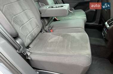 Внедорожник / Кроссовер Volkswagen Tiguan 2021 в 