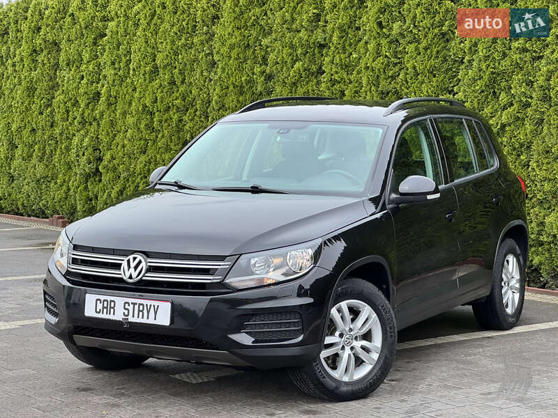 Внедорожник / Кроссовер Volkswagen Tiguan 2017 в 