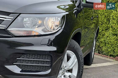 Внедорожник / Кроссовер Volkswagen Tiguan 2017 в 