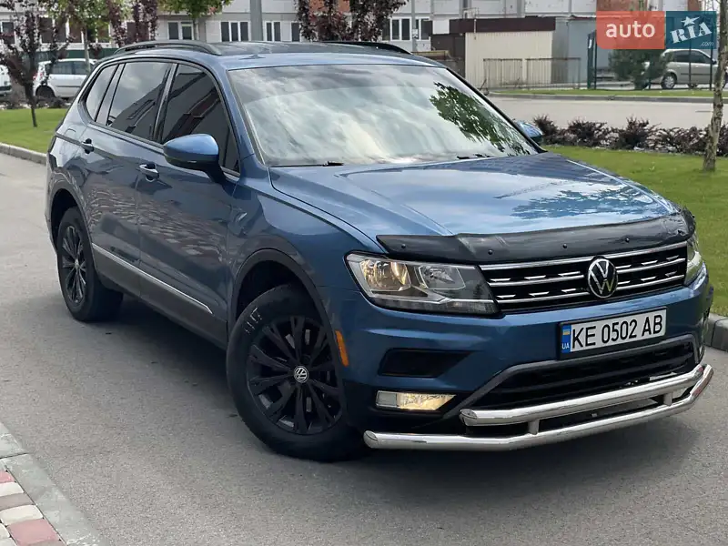 Внедорожник / Кроссовер Volkswagen Tiguan 2020 в 