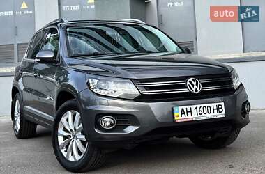 Внедорожник / Кроссовер Volkswagen Tiguan 2011 в Киеве