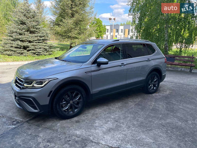 Позашляховик / Кросовер Volkswagen Tiguan 2023 в Нетішині