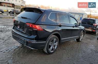 Позашляховик / Кросовер Volkswagen Tiguan 2021 в 