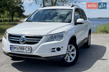 Внедорожник / Кроссовер Volkswagen Tiguan 2010 в Днепре