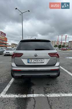 Позашляховик / Кросовер Volkswagen Tiguan 2019 в 