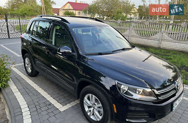 Внедорожник / Кроссовер Volkswagen Tiguan 2016 в 