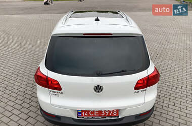 Позашляховик / Кросовер Volkswagen Tiguan 2015 в 