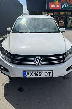 Внедорожник / Кроссовер Volkswagen Tiguan 2013 в 