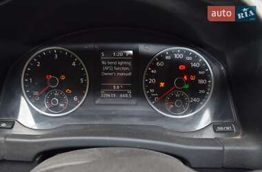 Позашляховик / Кросовер Volkswagen Tiguan 2010 в 