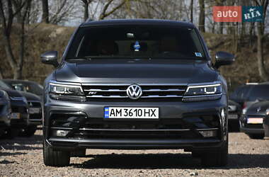 Внедорожник / Кроссовер Volkswagen Tiguan 2019 в 