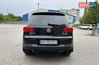 Внедорожник / Кроссовер Volkswagen Tiguan 2018 в 