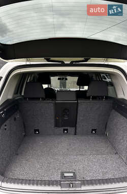 Позашляховик / Кросовер Volkswagen Tiguan 2013 в 