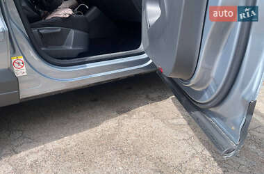 Позашляховик / Кросовер Volkswagen Tiguan 2010 в 