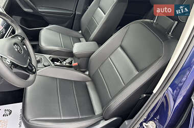 Внедорожник / Кроссовер Volkswagen Tiguan 2021 в 