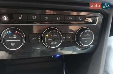 Позашляховик / Кросовер Volkswagen Tiguan 2018 в 