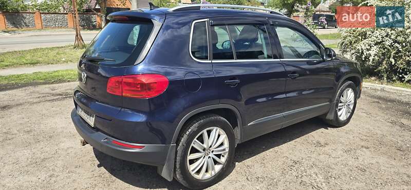Внедорожник / Кроссовер Volkswagen Tiguan 2015 в Киеве