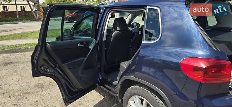 Внедорожник / Кроссовер Volkswagen Tiguan 2015 в Киеве