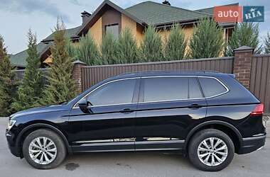 Внедорожник / Кроссовер Volkswagen Tiguan 2018 в 