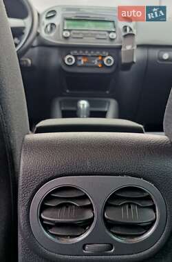 Позашляховик / Кросовер Volkswagen Tiguan 2013 в 