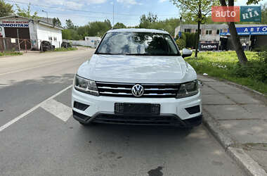 Внедорожник / Кроссовер Volkswagen Tiguan 2019 в Львове