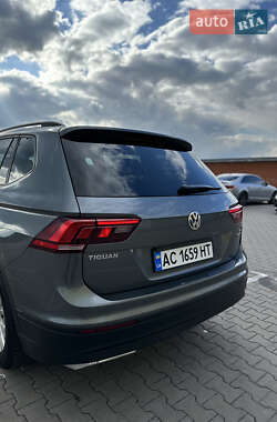 Позашляховик / Кросовер Volkswagen Tiguan 2018 в 