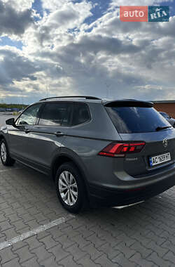 Позашляховик / Кросовер Volkswagen Tiguan 2018 в 
