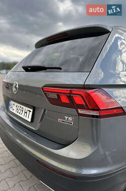 Позашляховик / Кросовер Volkswagen Tiguan 2018 в 