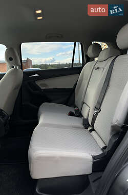 Позашляховик / Кросовер Volkswagen Tiguan 2018 в 
