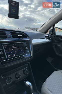Позашляховик / Кросовер Volkswagen Tiguan 2018 в 