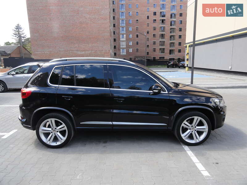 Внедорожник / Кроссовер Volkswagen Tiguan 2015 в Луцке