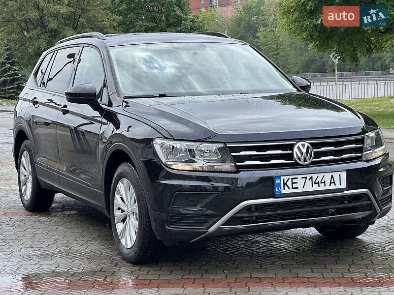 Внедорожник / Кроссовер Volkswagen Tiguan 2018 в Днепре