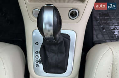 Позашляховик / Кросовер Volkswagen Tiguan 2014 в 