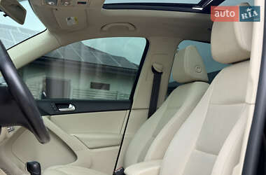 Позашляховик / Кросовер Volkswagen Tiguan 2014 в 