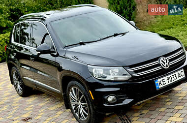 Позашляховик / Кросовер Volkswagen Tiguan 2014 в 