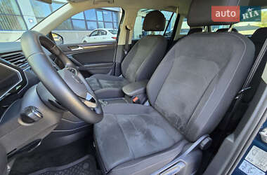 Внедорожник / Кроссовер Volkswagen Tiguan 2021 в 