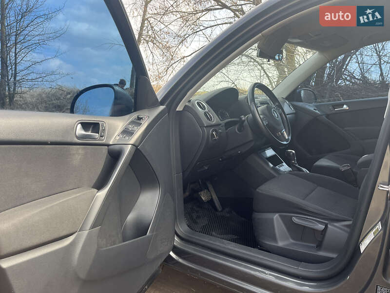 Внедорожник / Кроссовер Volkswagen Tiguan 2013 в Житомире