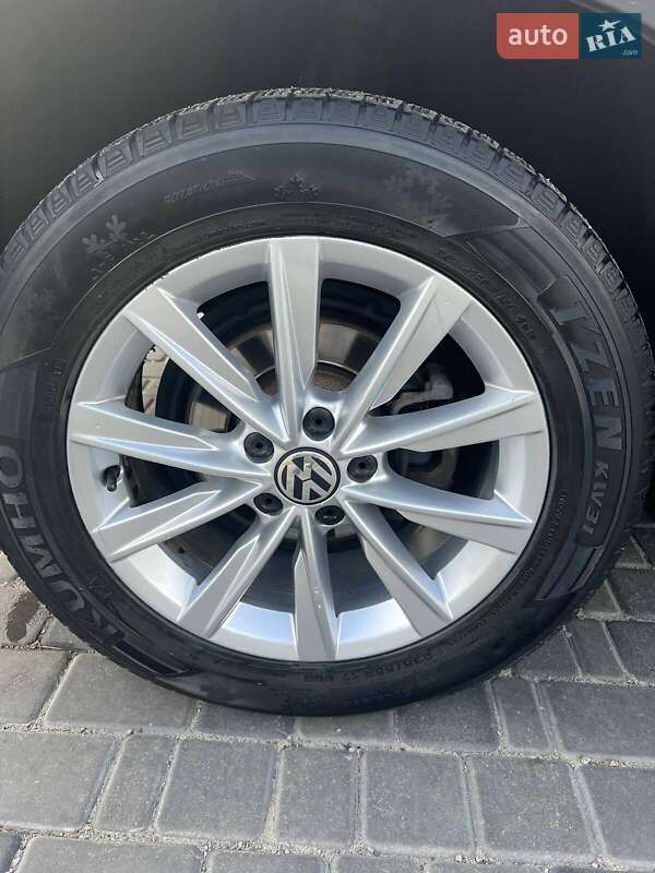 Внедорожник / Кроссовер Volkswagen Tiguan 2014 в Днепре