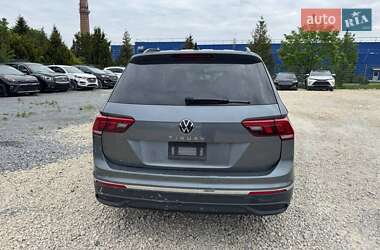 Позашляховик / Кросовер Volkswagen Tiguan 2023 в 