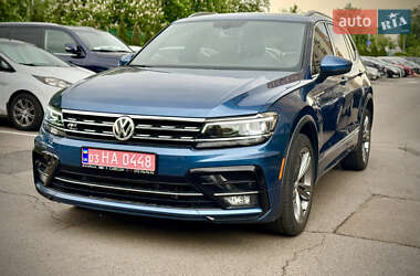 Позашляховик / Кросовер Volkswagen Tiguan 2018 в 