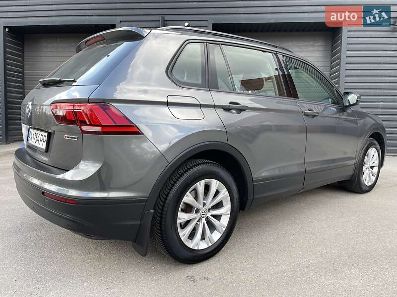 Внедорожник / Кроссовер Volkswagen Tiguan 2019 в Киеве