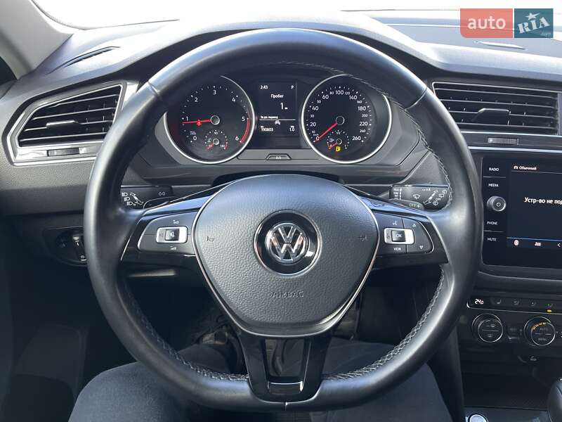 Внедорожник / Кроссовер Volkswagen Tiguan 2019 в Киеве