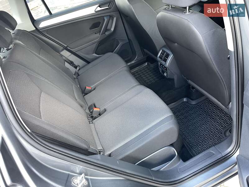 Внедорожник / Кроссовер Volkswagen Tiguan 2019 в Киеве