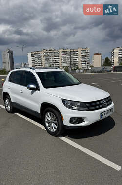 Внедорожник / Кроссовер Volkswagen Tiguan 2016 в Киеве